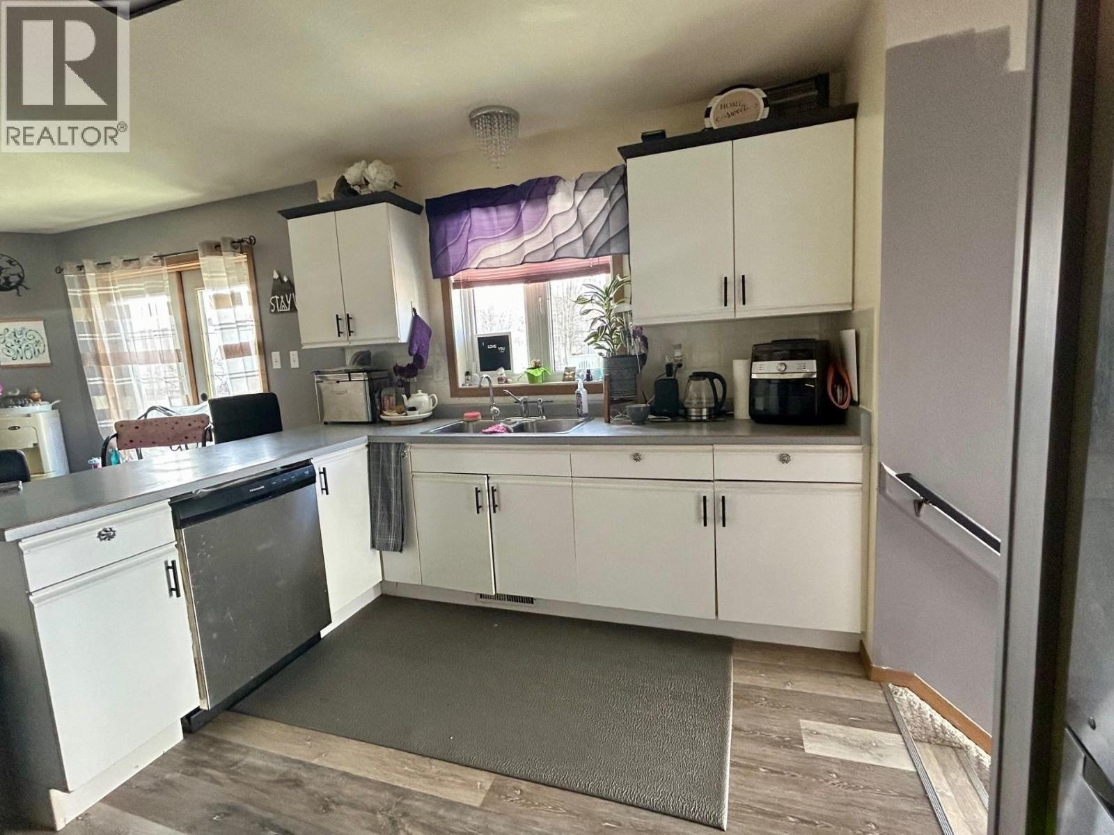 5219 49 Street, Fort Nelson, British Columbia  V0C 1R0 - Photo 7 - R2958853