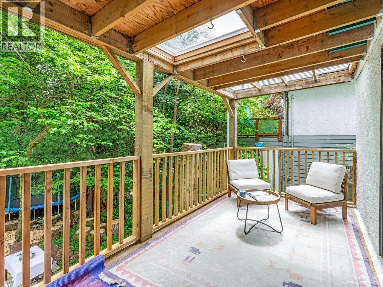 1706 Deep Cove Road, North Vancouver, British Columbia  V7G 1S5 - Photo 13 - R3038426