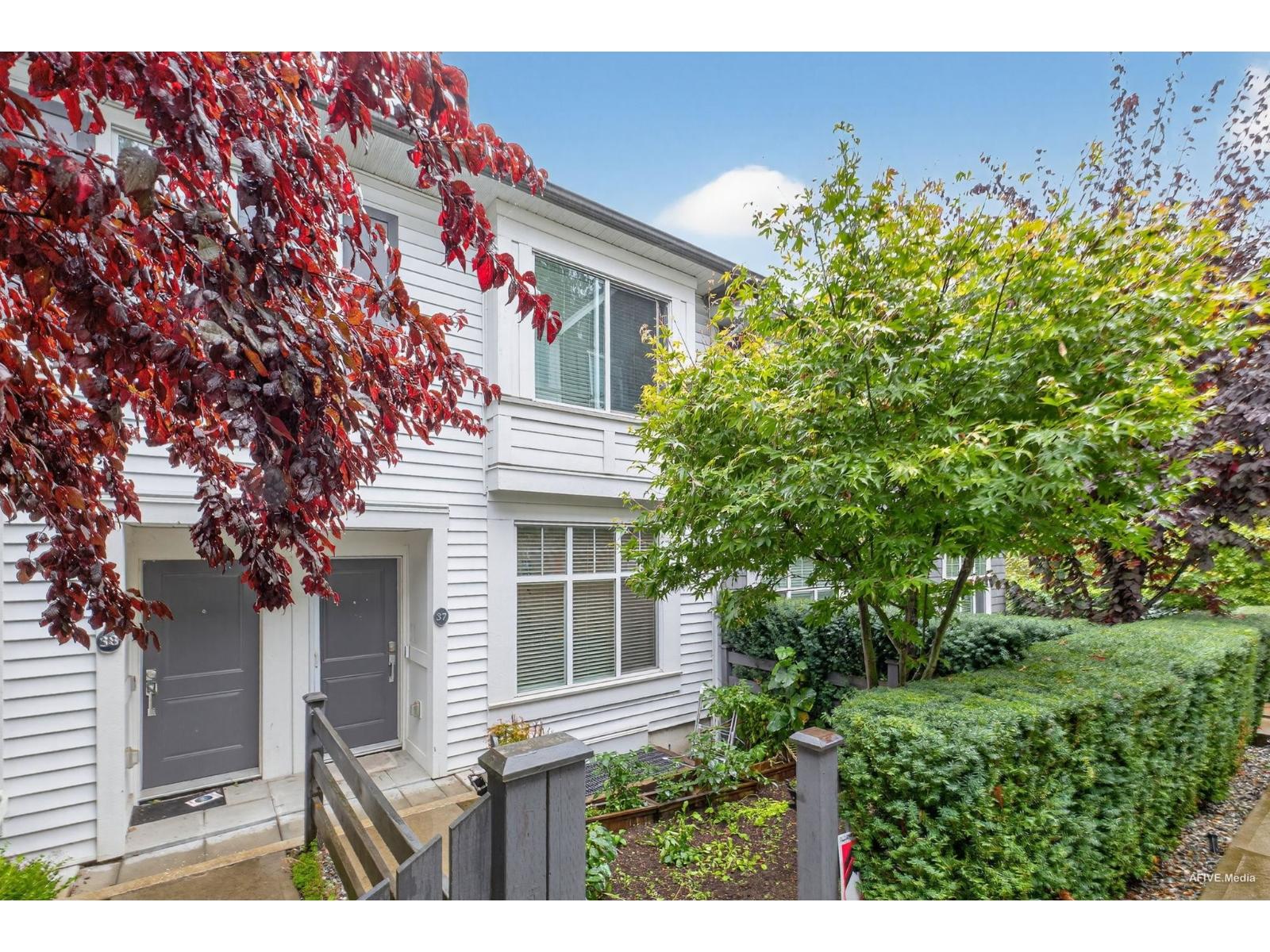 37 8130 136a Street, Surrey, British Columbia  V3W 1H9 - Photo 1 - R3053834