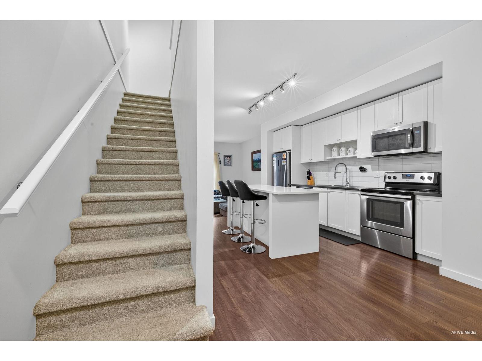37 8130 136a Street, Surrey, British Columbia  V3W 1H9 - Photo 9 - R3053834