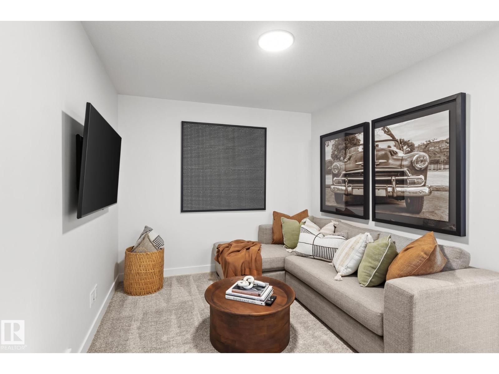 9121 Elves Lo Nw, Edmonton, Alberta  T6M 3G2 - Photo 6 - E4460298