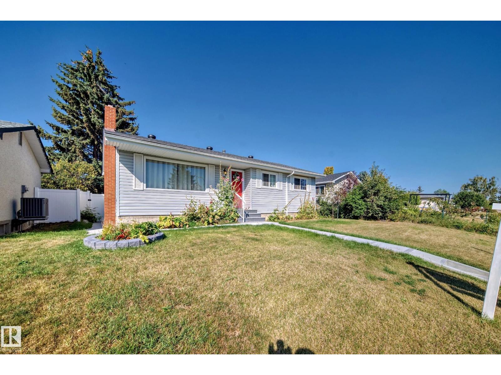 6308 144a Av Nw, Edmonton, Alberta  T5A 1S4 - Photo 3 - E4460300