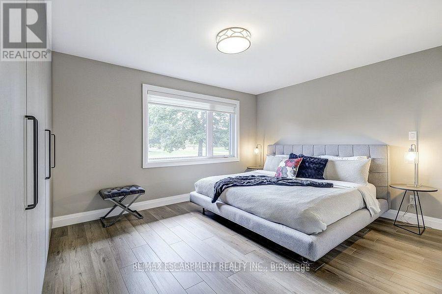 542 Paris Road, Brant (Paris), Ontario  N3L 3E1 - Photo 15 - X12438351