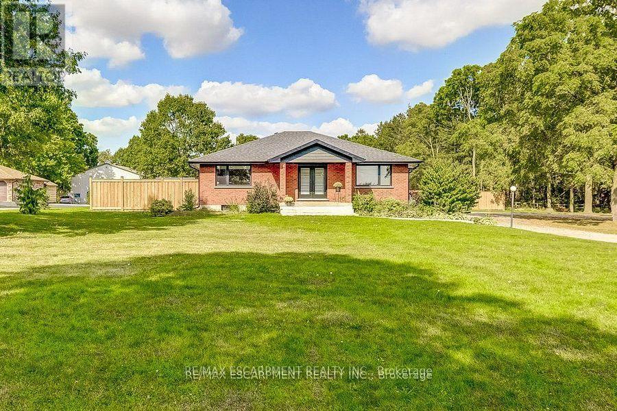 542 Paris Road, Brant (Paris), Ontario  N3L 3E1 - Photo 2 - X12438351