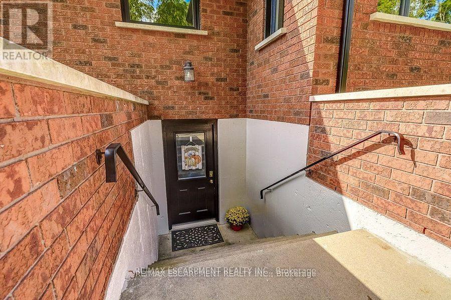542 Paris Road, Brant (Paris), Ontario  N3L 3E1 - Photo 28 - X12438351