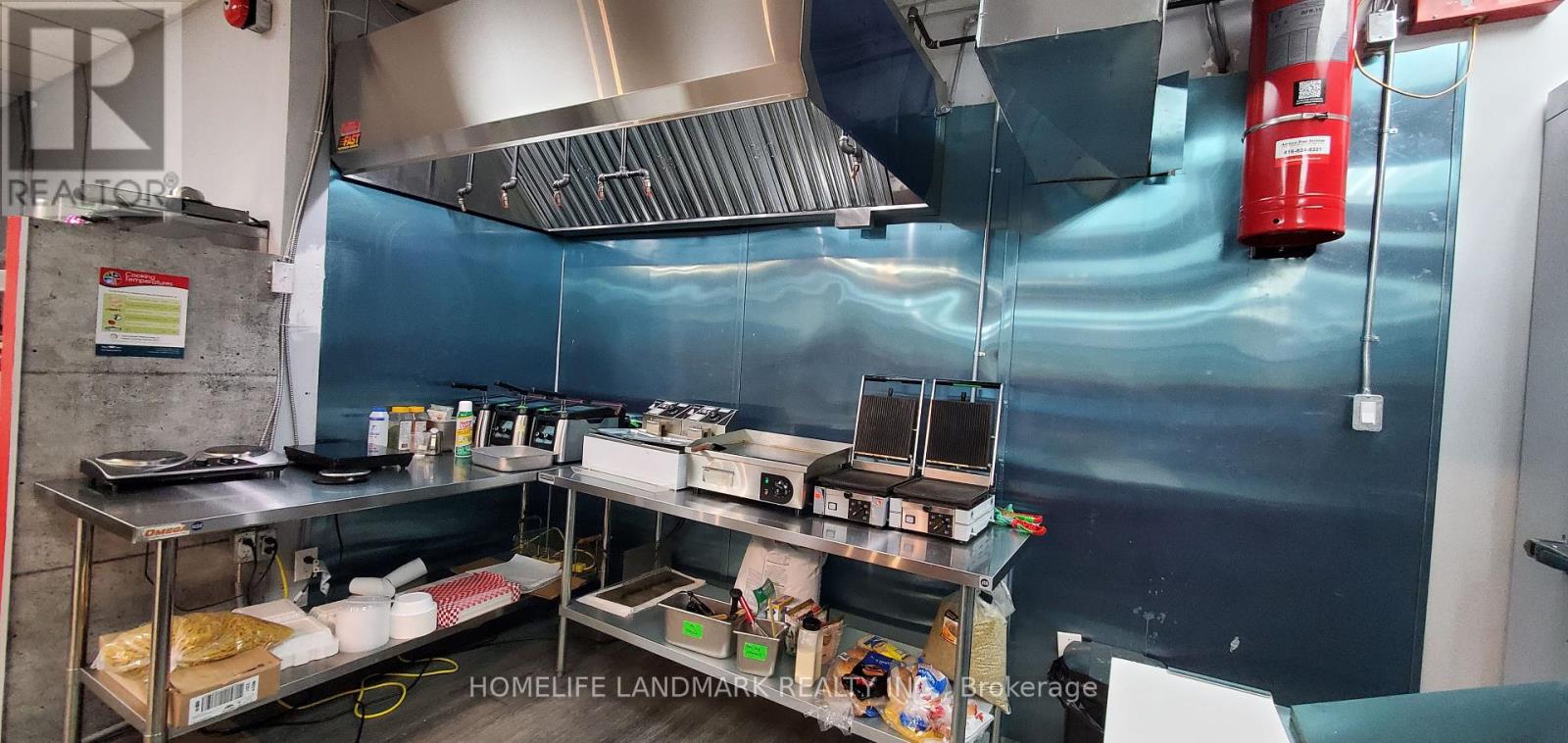 1 - 6710 Drummond Rd, Niagara Falls, Ontario  L2G 4P1 - Photo 12 - X12438354