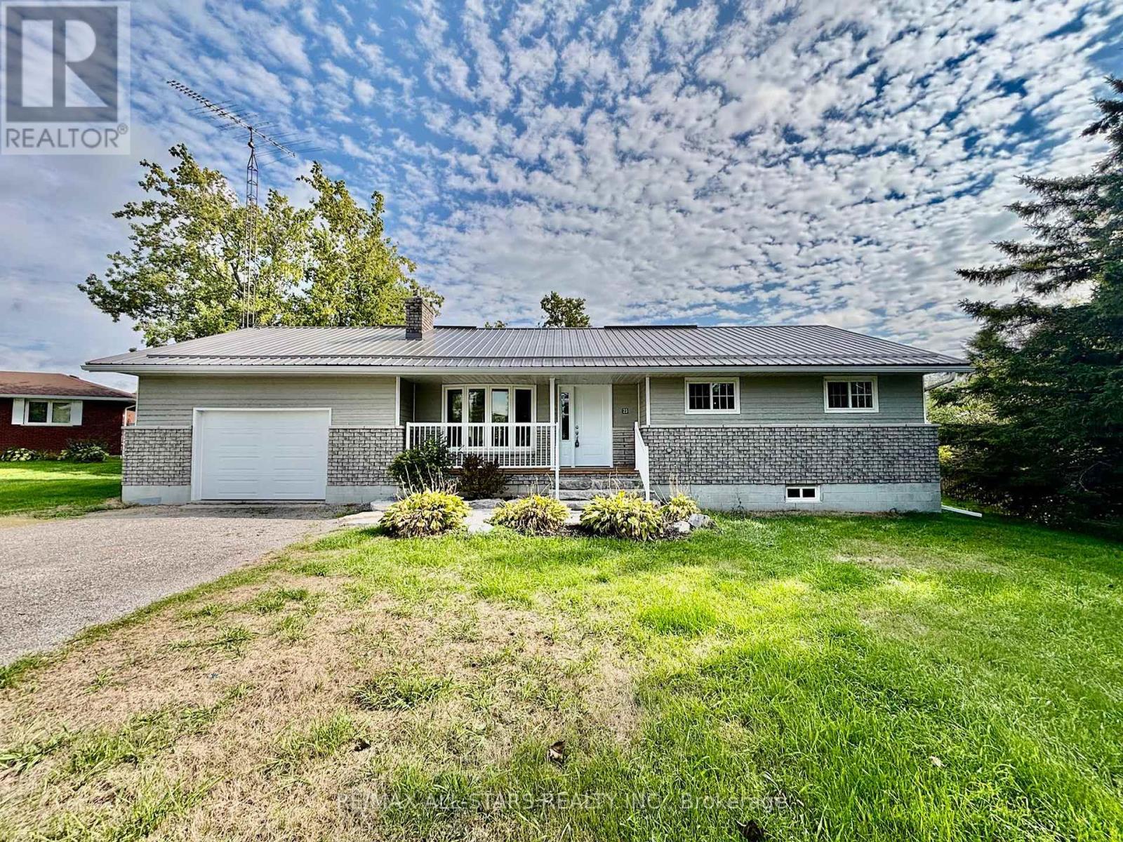 23 BRUCE STREET, Kawartha Lakes, Ontario