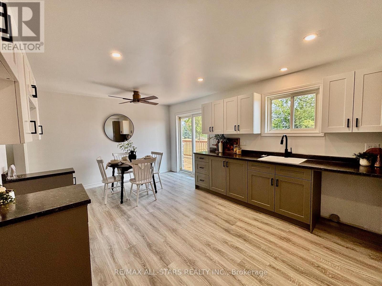 23 Bruce Street, Kawartha Lakes, Ontario  K0M 2M0 - Photo 11 - X12438368