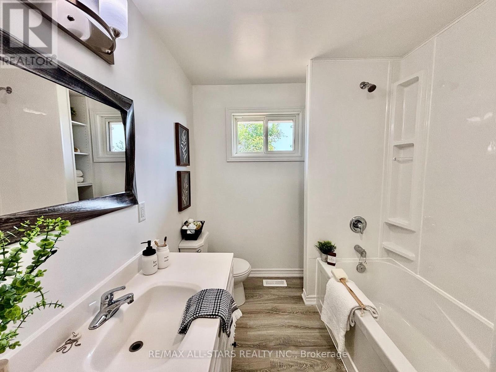 23 Bruce Street, Kawartha Lakes, Ontario  K0M 2M0 - Photo 16 - X12438368
