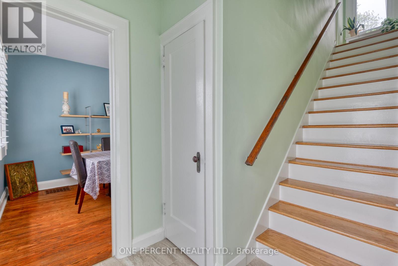 33 East 12th Street, Hamilton, Ontario  L9A 3X2 - Photo 15 - X12438383