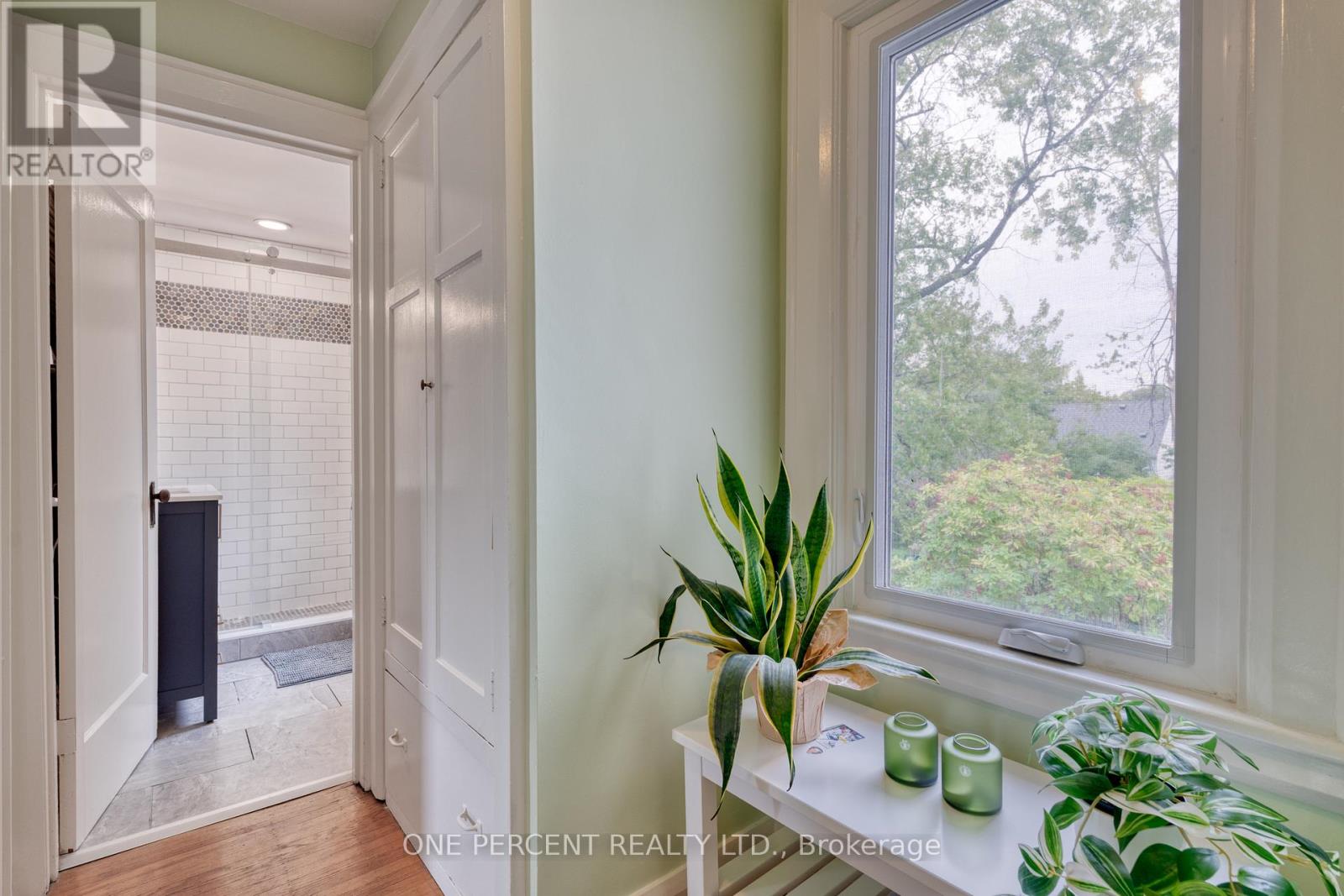 33 East 12th Street, Hamilton, Ontario  L9A 3X2 - Photo 20 - X12438383