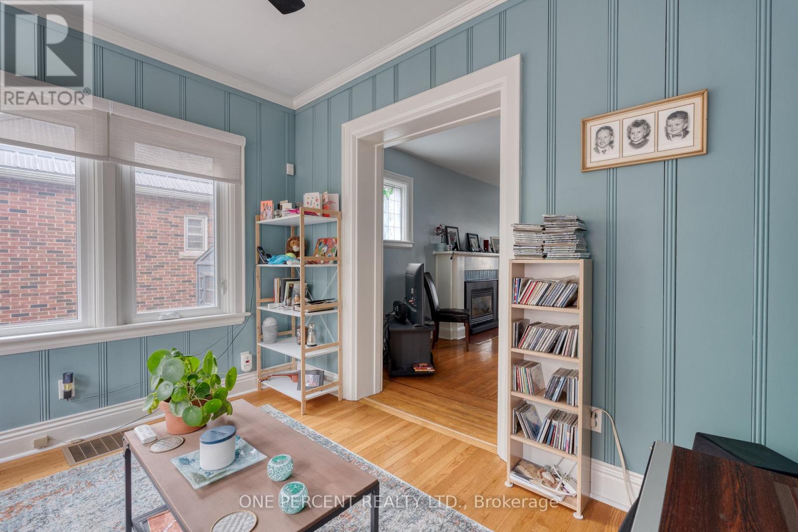 33 East 12th Street, Hamilton, Ontario  L9A 3X2 - Photo 7 - X12438383