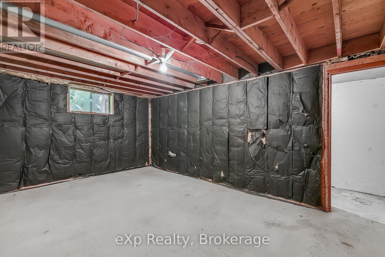 2632 Birch Crescent, Mississauga, Ontario  L5J 4H1 - Photo 17 - W12438499
