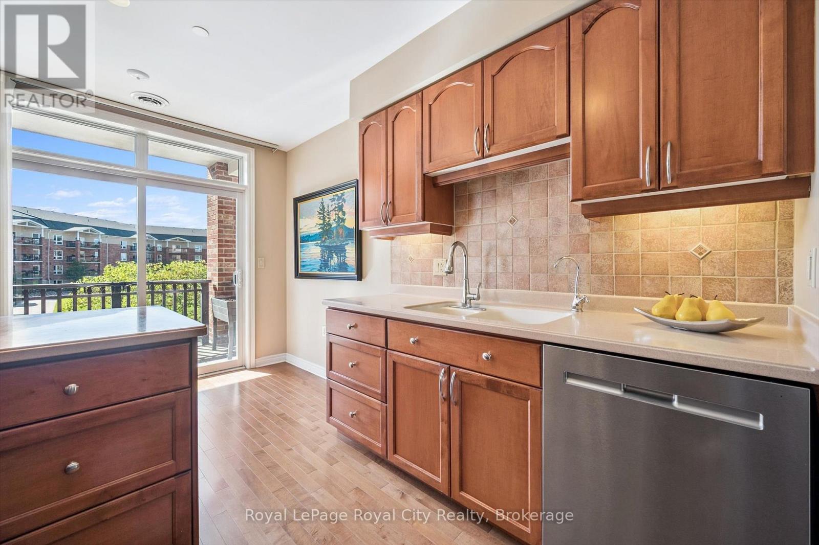 D205 - 71 Bayberry Drive, Guelph, Ontario  N1G 5K9 - Photo 10 - X12438498