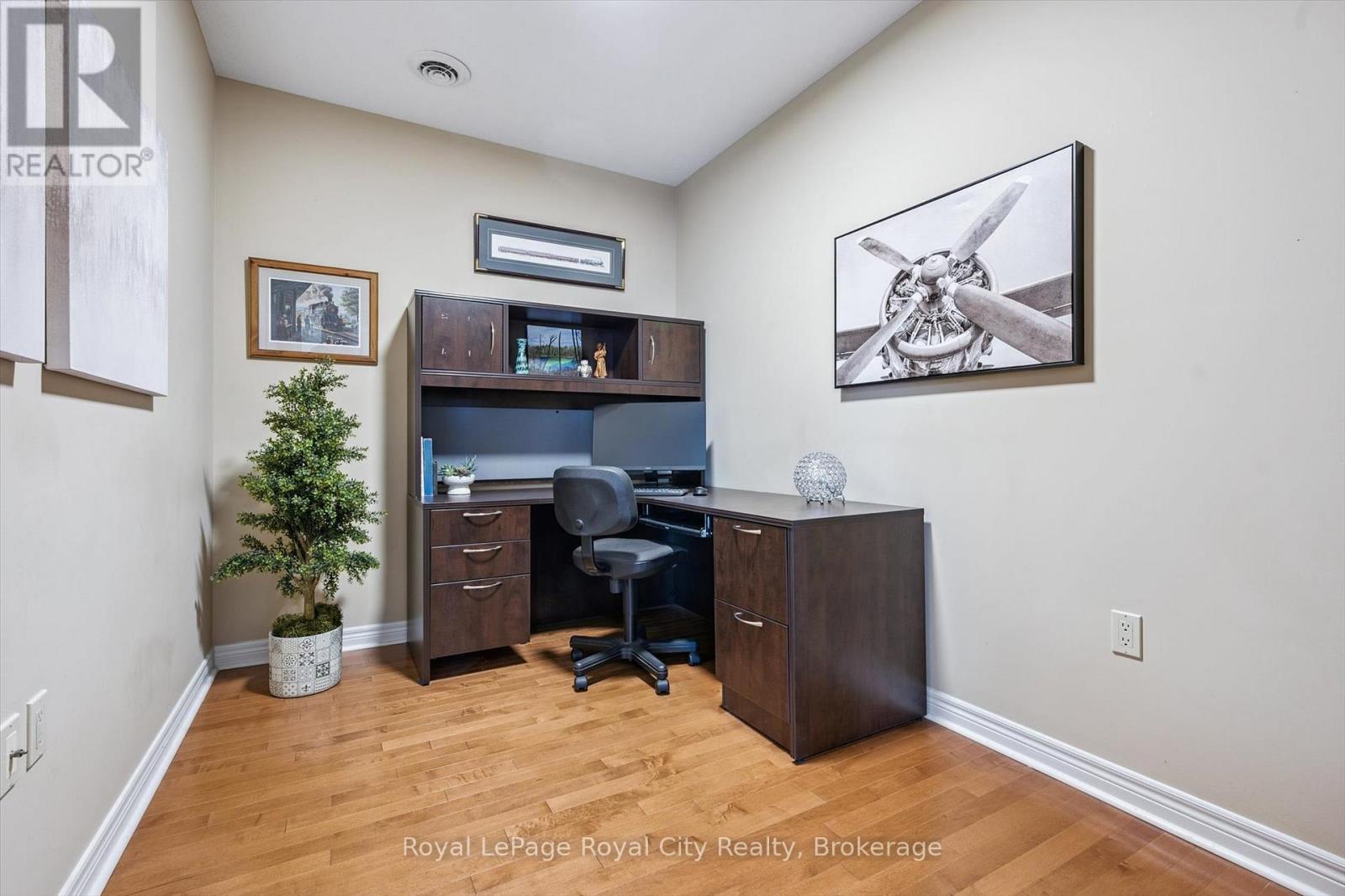 D205 - 71 Bayberry Drive, Guelph, Ontario  N1G 5K9 - Photo 21 - X12438498