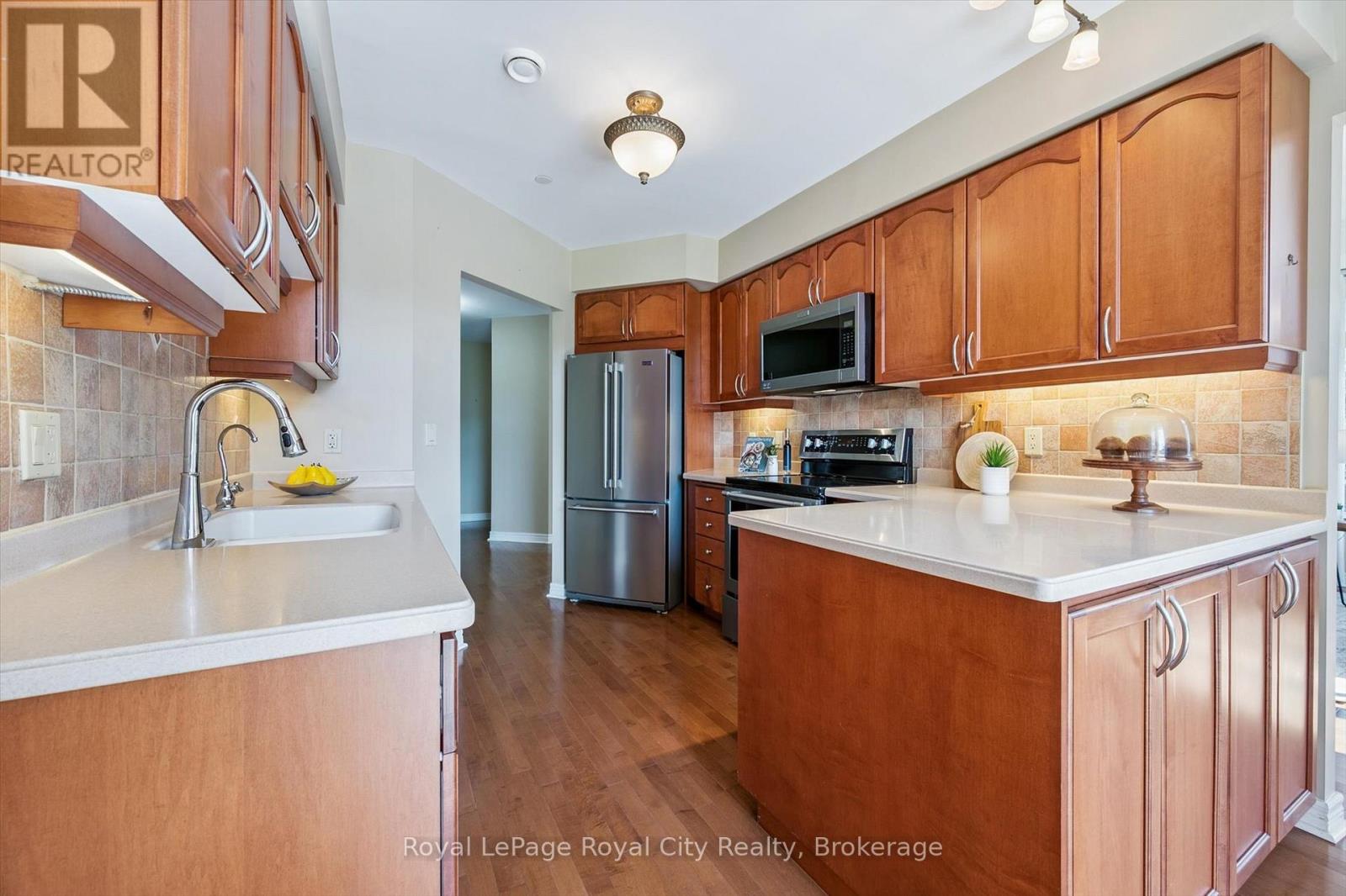 D205 - 71 Bayberry Drive, Guelph, Ontario  N1G 5K9 - Photo 9 - X12438498