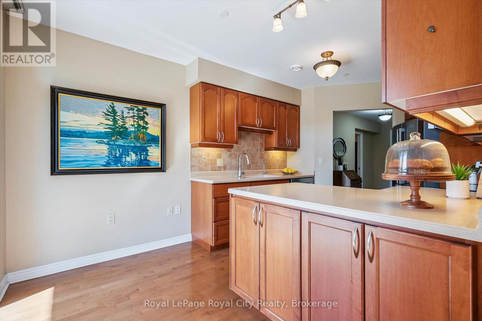 D205 - 71 Bayberry Drive, Guelph, Ontario  N1G 5K9 - Photo 8 - X12438498