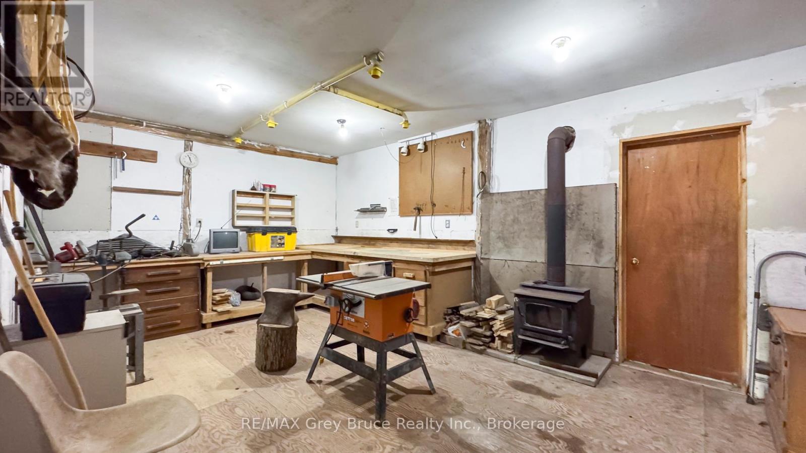 493802 Baptist Church Road, West Grey, Ontario  N0C 1K0 - Photo 41 - X12438571