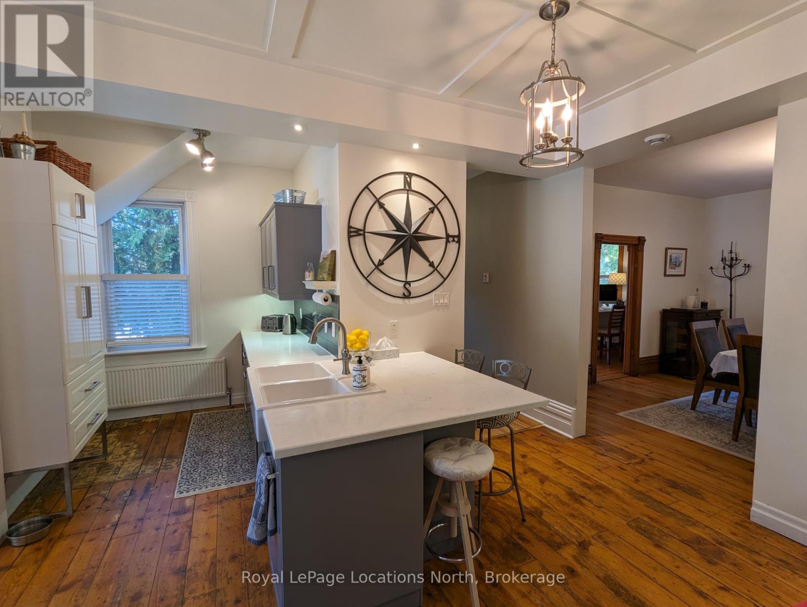 138 Bruce Street S, Blue Mountains, Ontario  N0H 2P0 - Photo 11 - X12438420