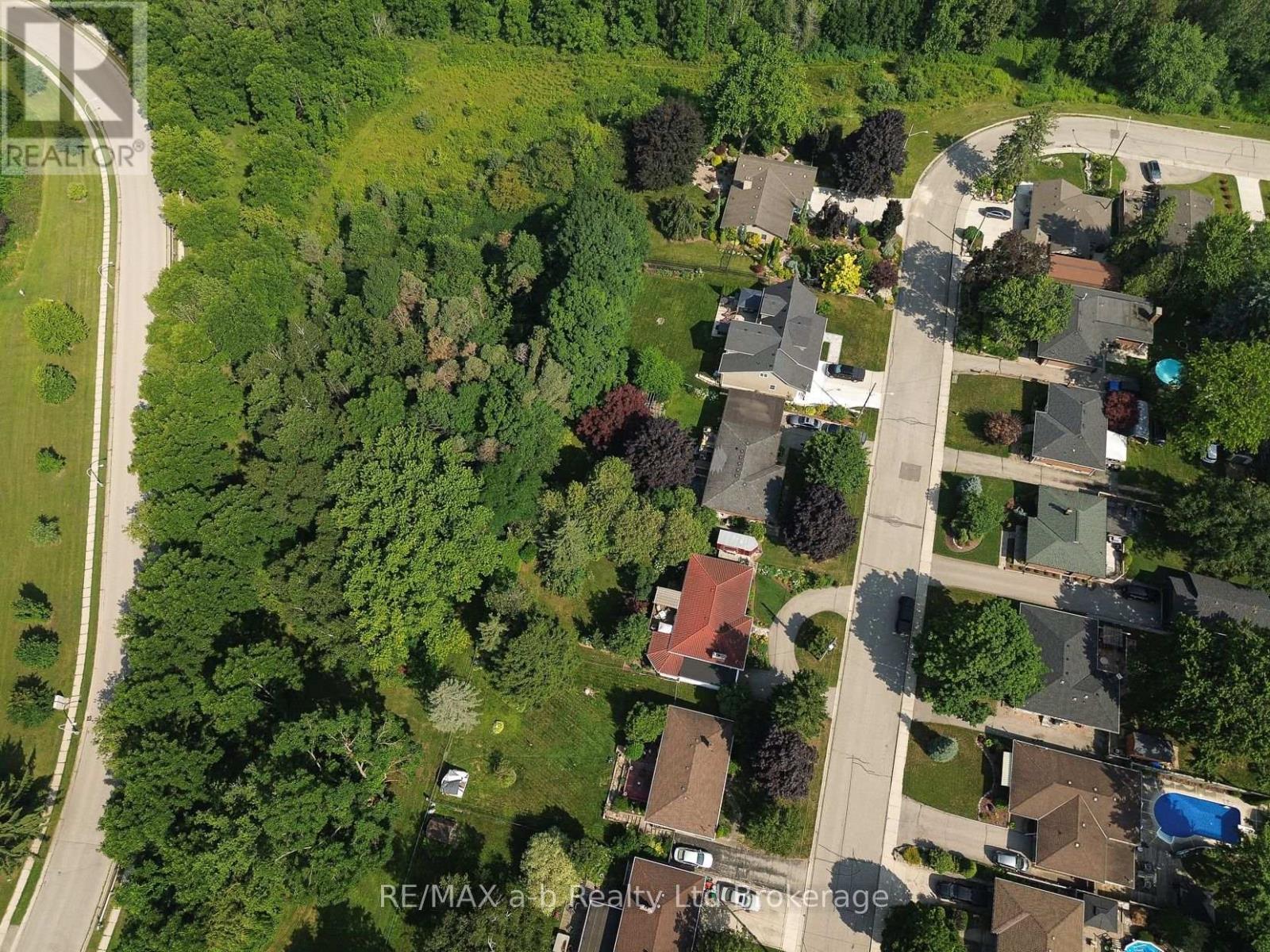 543 Highland Drive, Woodstock, Ontario  N4S 5X1 - Photo 2 - X12438508