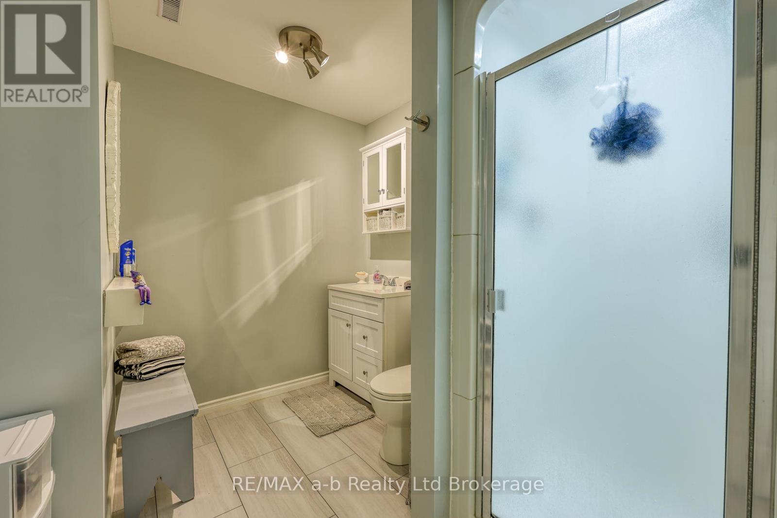 543 Highland Drive, Woodstock, Ontario  N4S 5X1 - Photo 26 - X12438508