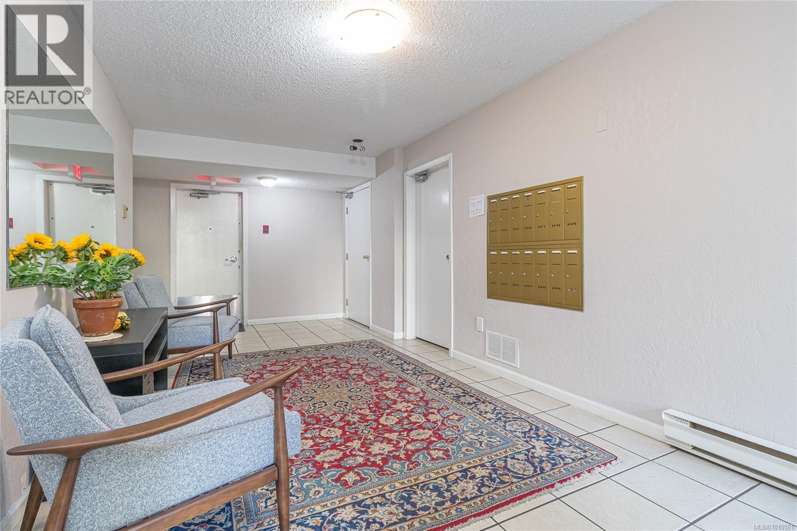 401 924 Cook St, Victoria, British Columbia V8Z 3Z3 - Photo 4 - 1015501