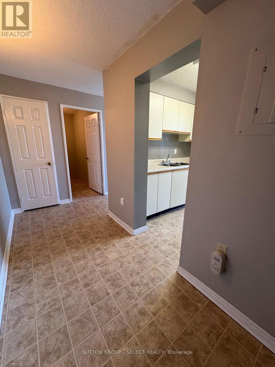 1702 - 323 Colborne Street, London East, Ontario  N6B 3N8 - Photo 11 - X12437947