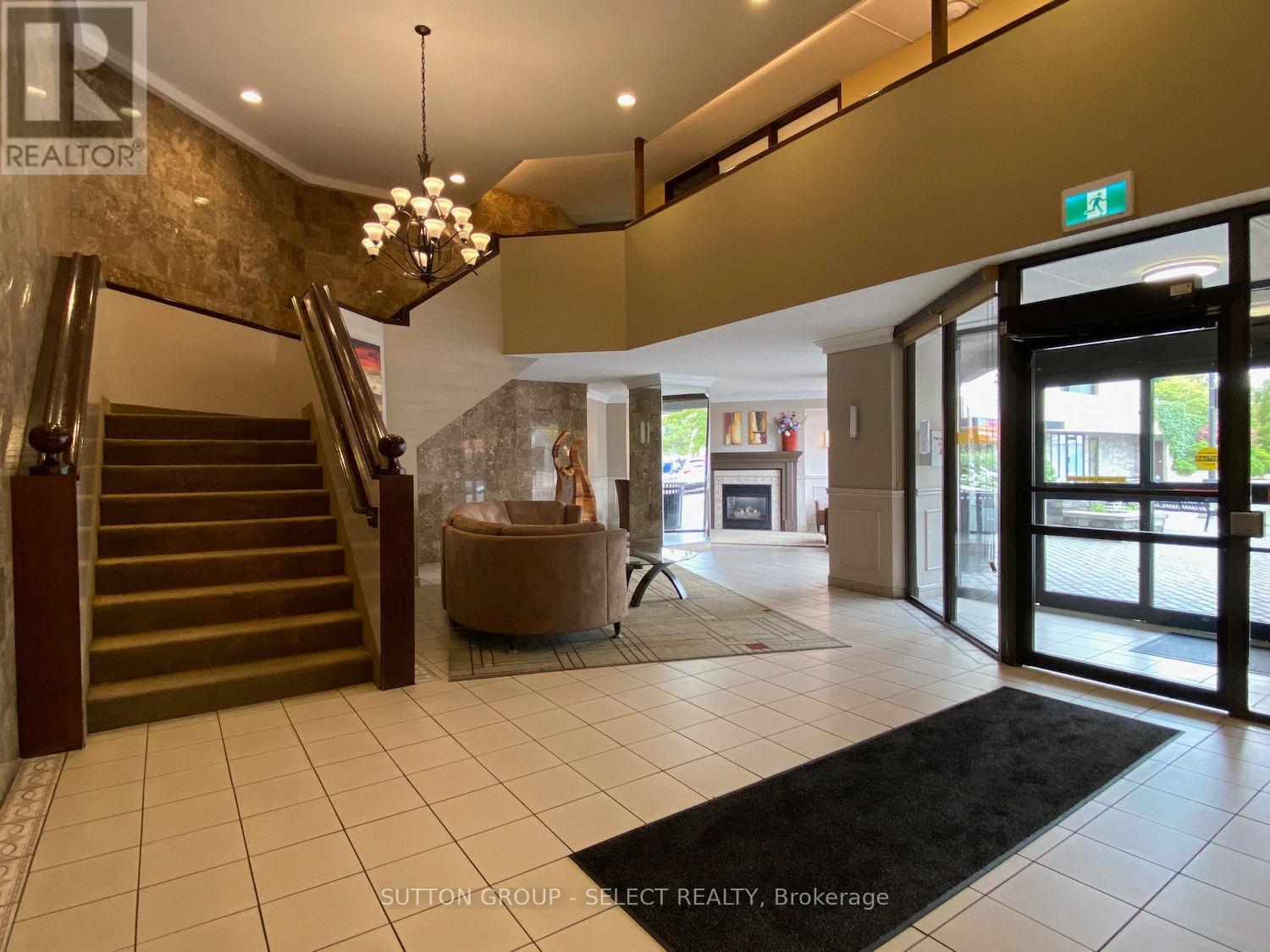 1702 - 323 Colborne Street, London East, Ontario  N6B 3N8 - Photo 5 - X12437947