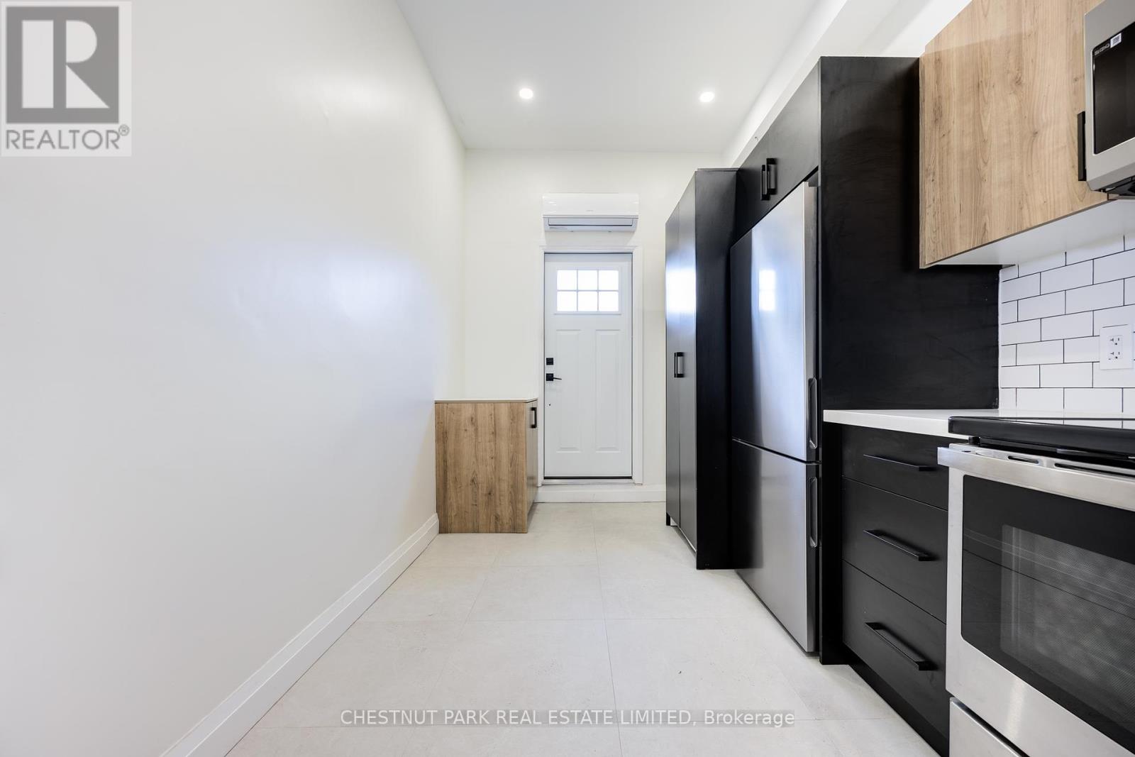 414 Spadina Avenue, Toronto, Ontario  M5T 2G7 - Photo 11 - C12438438