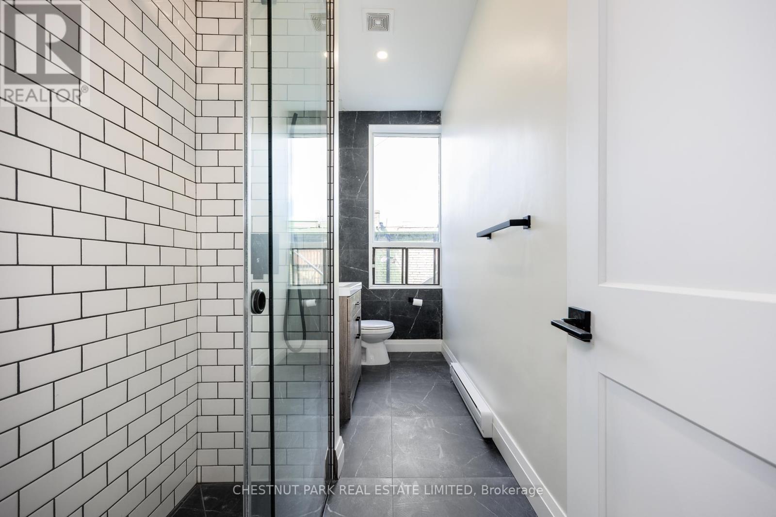 414 Spadina Avenue, Toronto, Ontario  M5T 2G7 - Photo 16 - C12438438