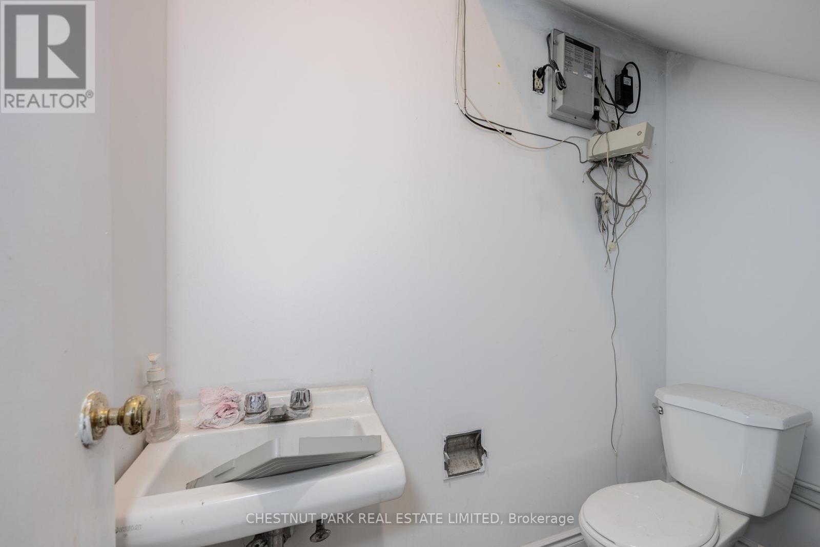 414 Spadina Avenue, Toronto, Ontario  M5T 2G7 - Photo 34 - C12438438