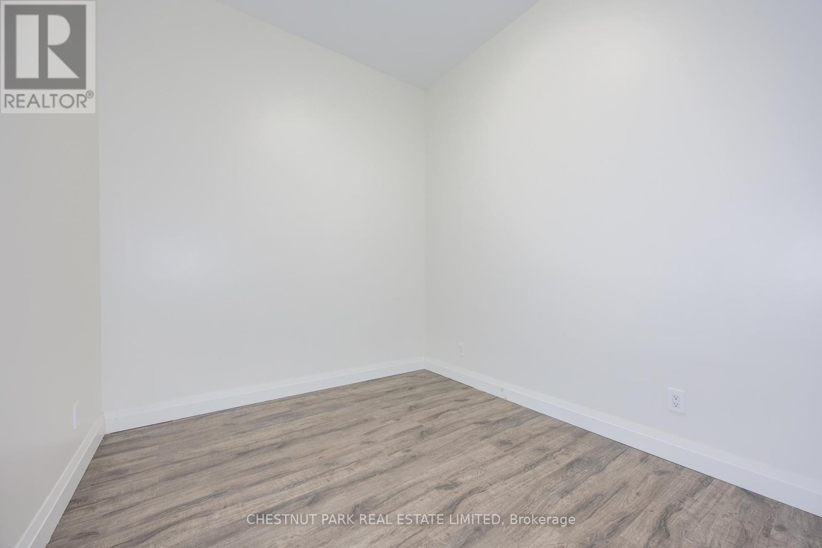 414 Spadina Avenue, Toronto, Ontario  M5T 2G7 - Photo 6 - C12438438
