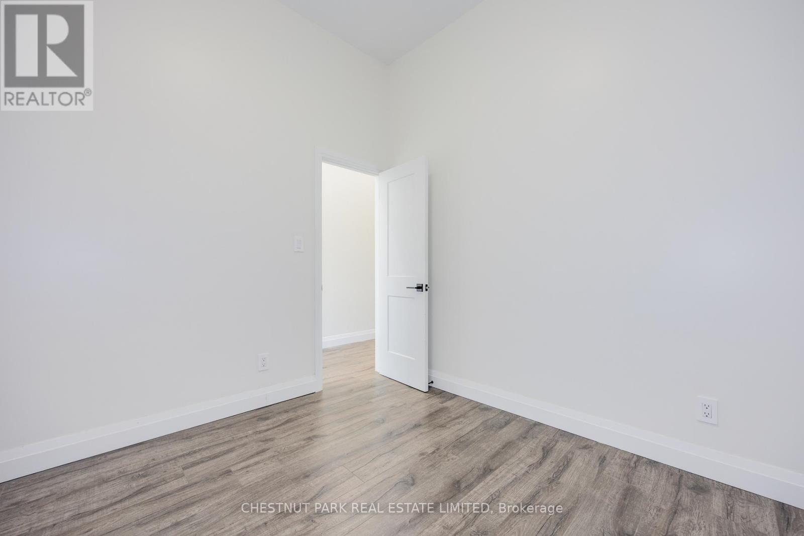 414 Spadina Avenue, Toronto, Ontario  M5T 2G7 - Photo 7 - C12438438