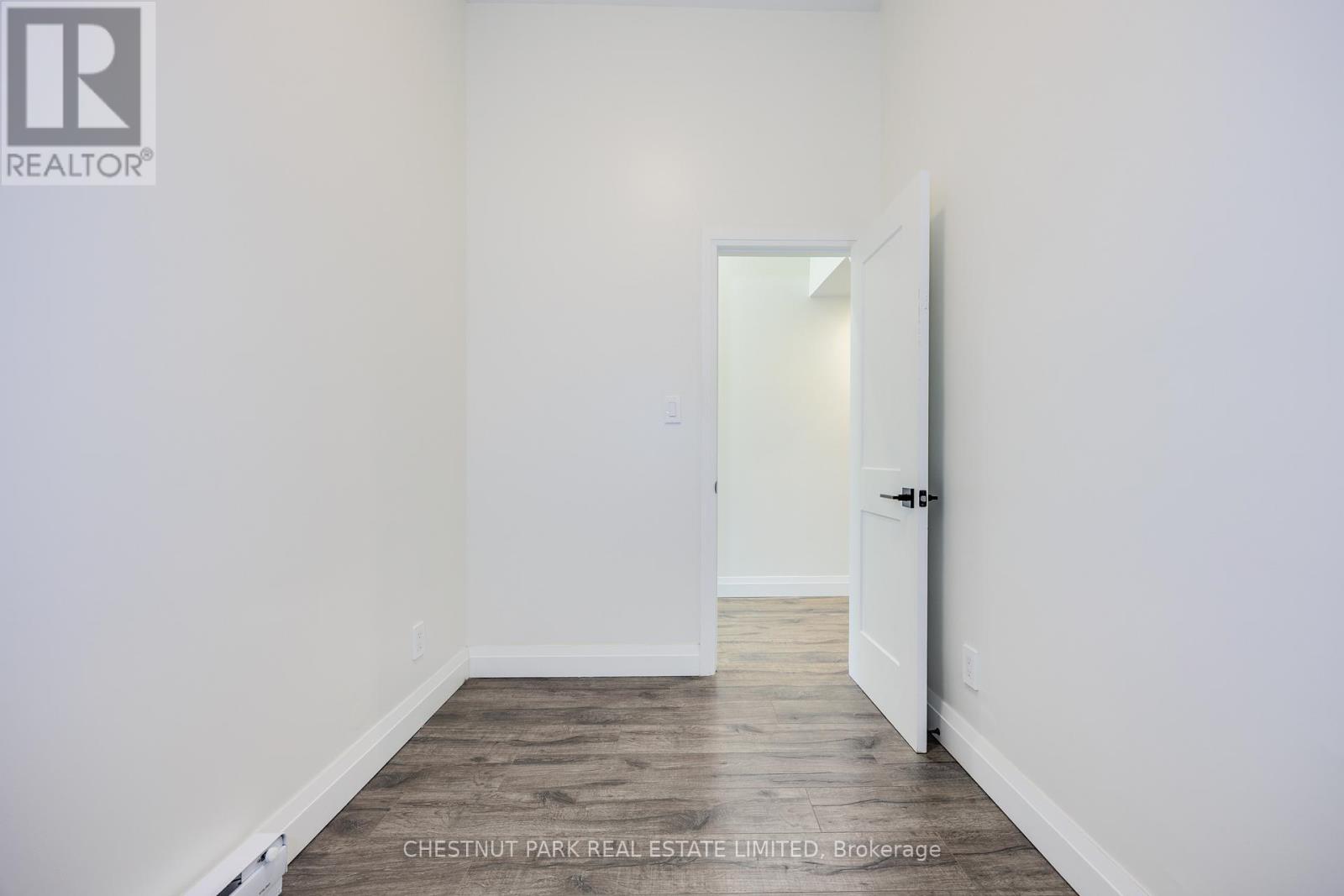 414 Spadina Avenue, Toronto, Ontario  M5T 2G7 - Photo 9 - C12438438