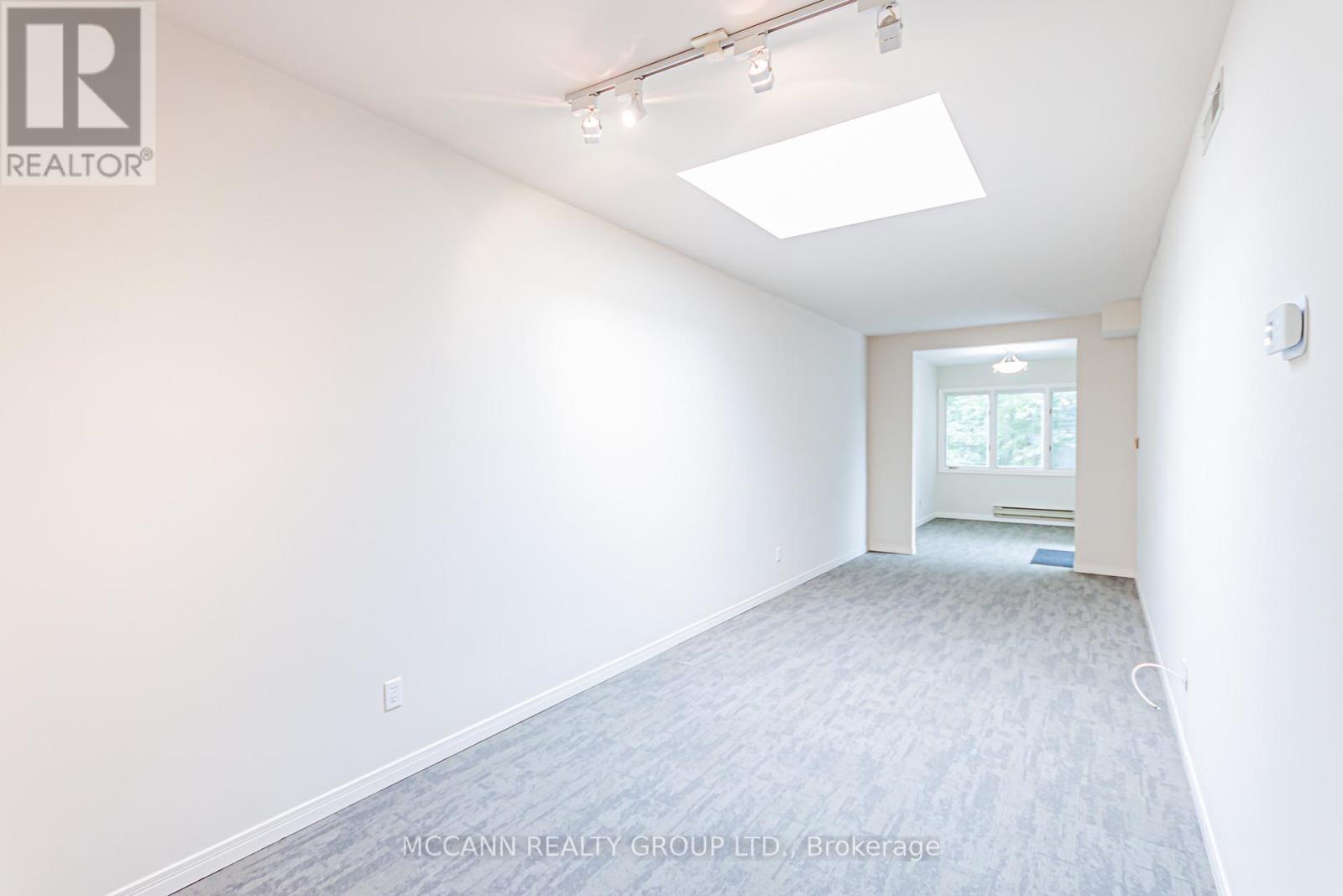 4 - 3317 Yonge Street, Toronto (Lawrence Park North), Ontario  M4N 2L9 - Photo 11 - C12438444