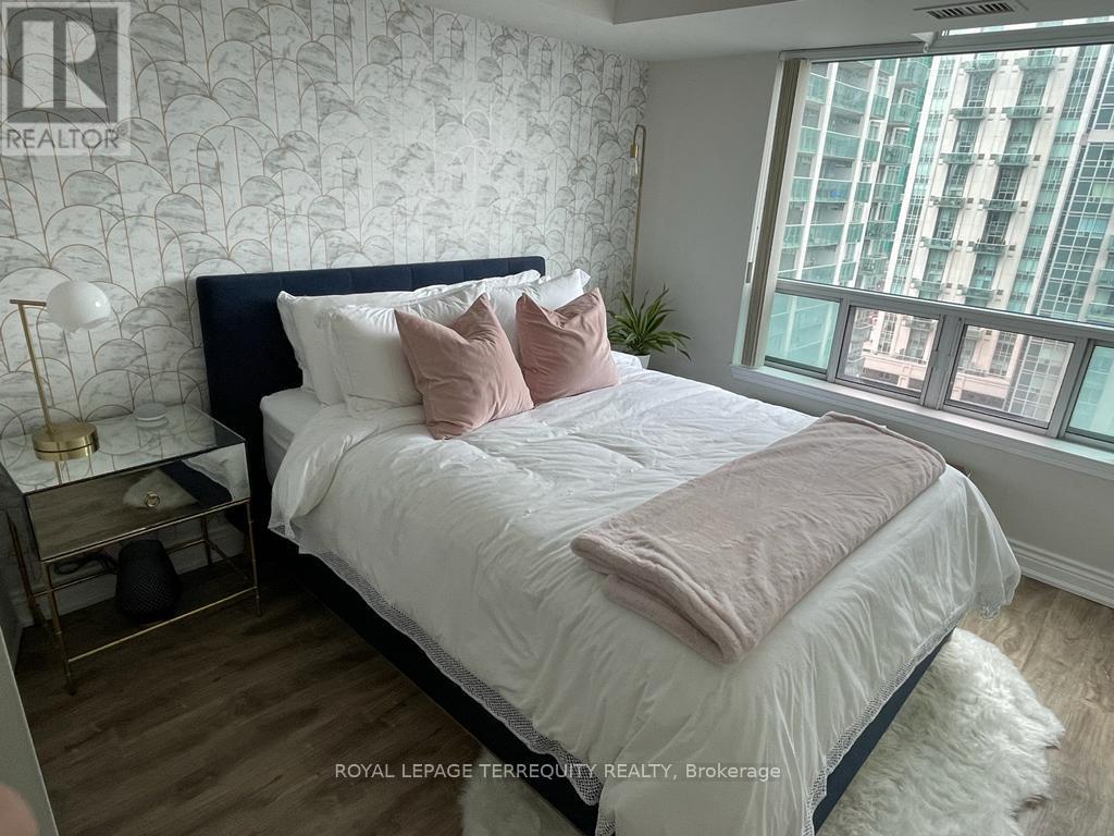 1911 - 28 Harrison Garden Boulevard, Toronto, Ontario  M2N 7B5 - Photo 11 - C12438462
