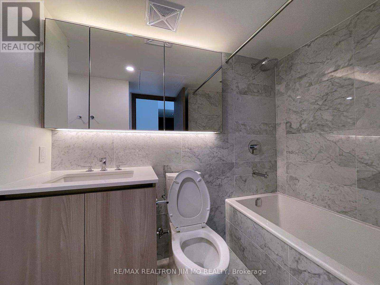 1201 - 17 Bathurst Street, Toronto, Ontario  M5V 0N1 - Photo 13 - C12438464