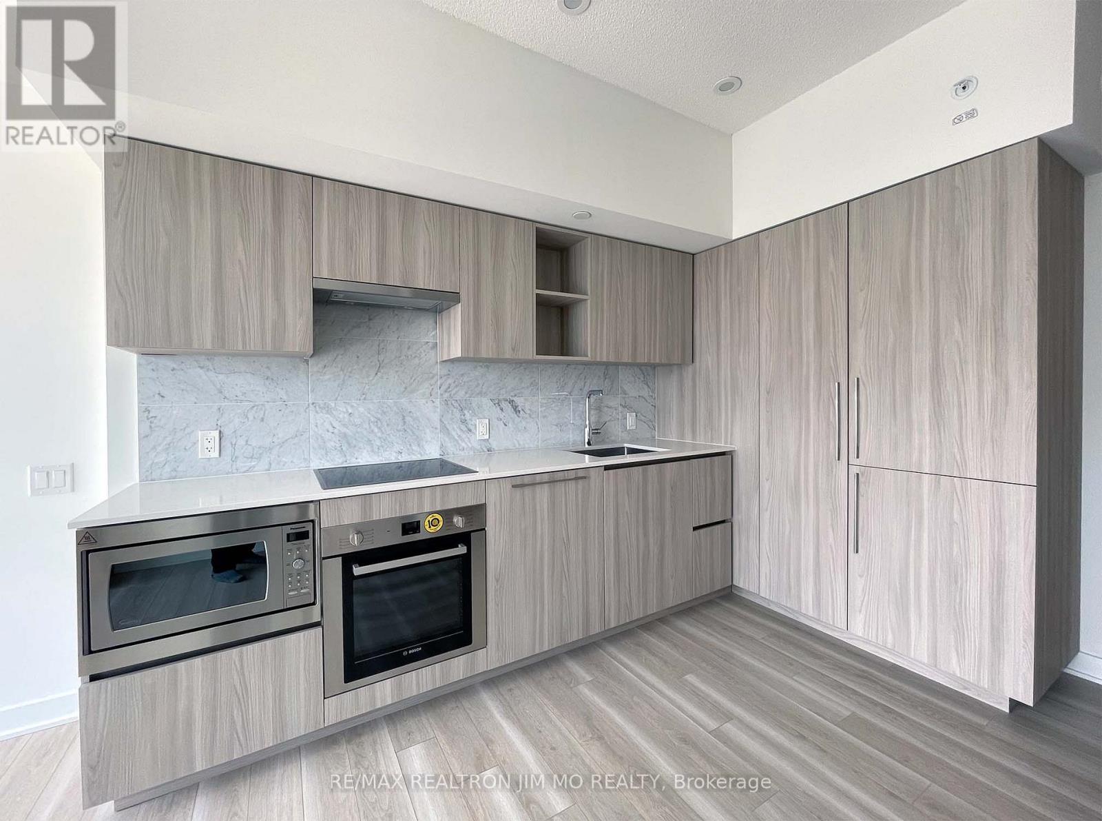 1201 - 17 Bathurst Street, Toronto, Ontario  M5V 0N1 - Photo 5 - C12438464