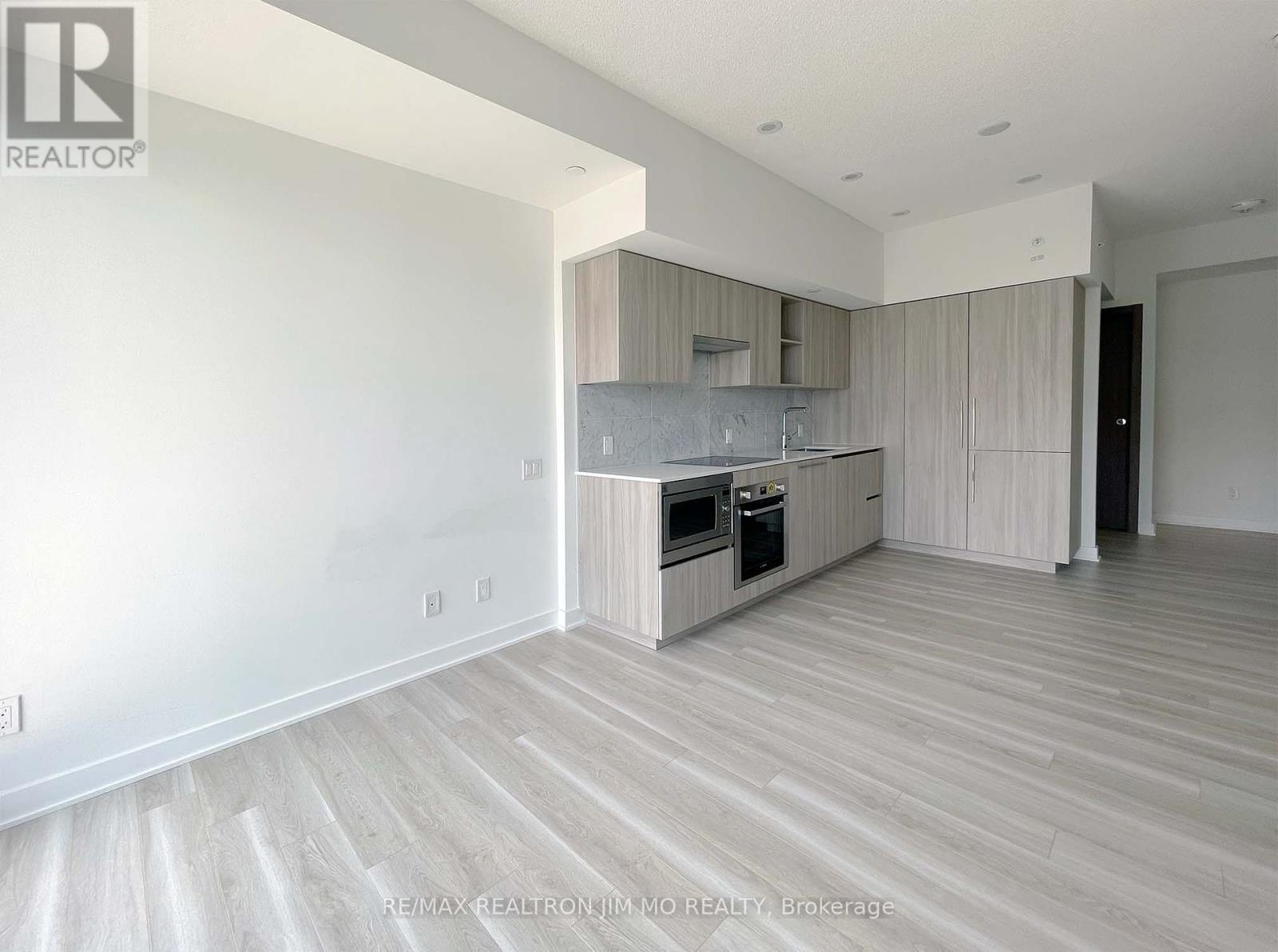 1201 - 17 Bathurst Street, Toronto, Ontario  M5V 0N1 - Photo 6 - C12438464