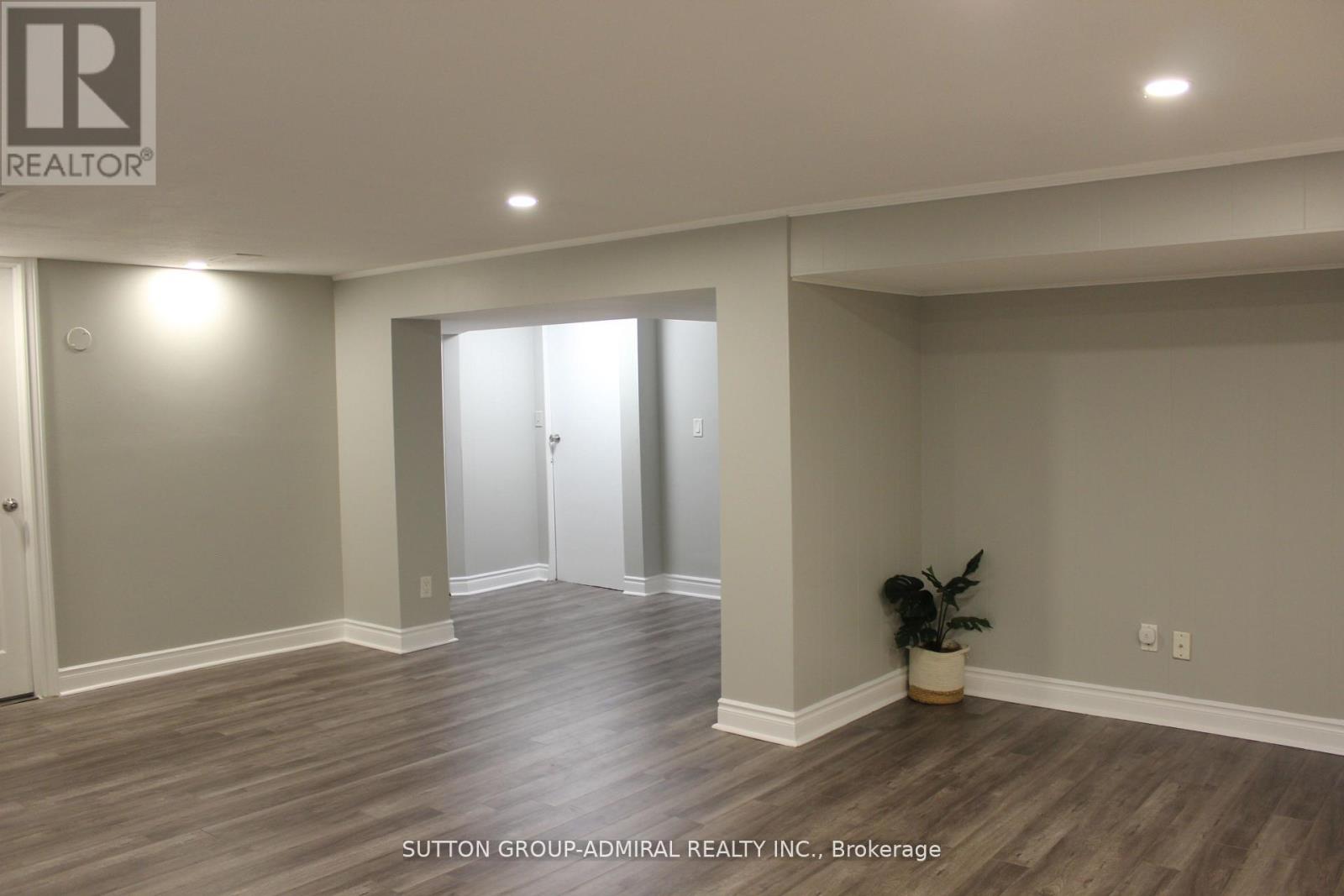 Bsmnt 2 - 5 Pennard Court, Toronto, Ontario  M3R 2V8 - Photo 10 - C12438472