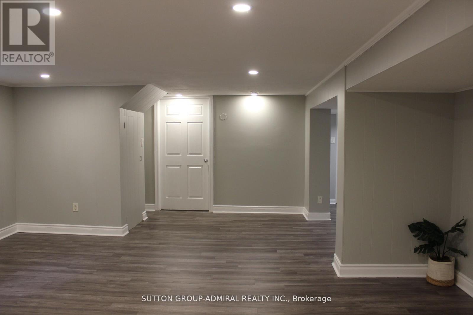 Bsmnt 2 - 5 Pennard Court, Toronto, Ontario  M3R 2V8 - Photo 9 - C12438472