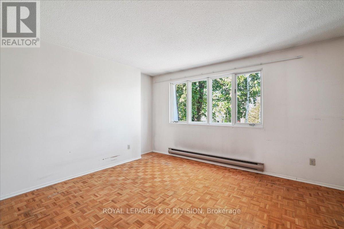 531 Soudan Avenue, Toronto, Ontario  M4S 1X1 - Photo 10 - C12438481