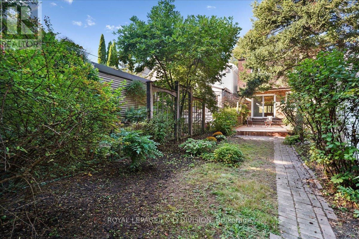 531 Soudan Avenue, Toronto, Ontario  M4S 1X1 - Photo 17 - C12438481