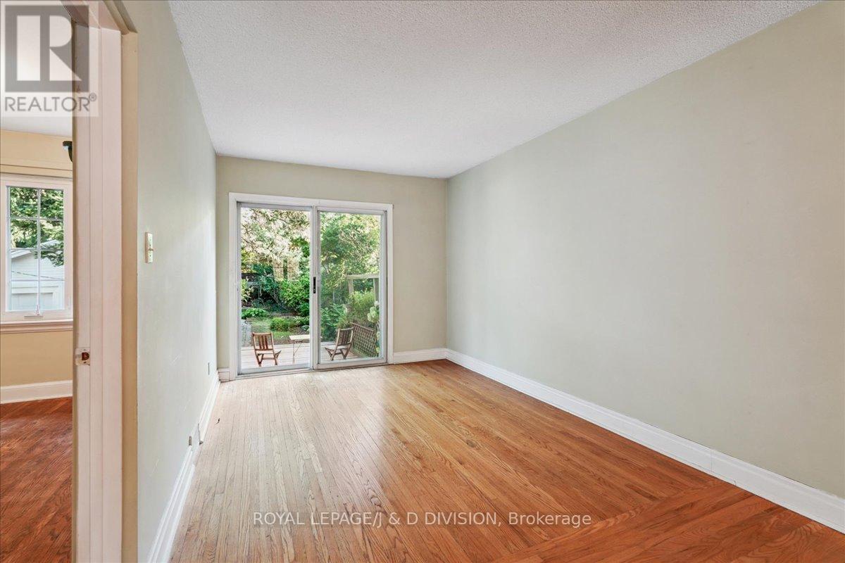 531 Soudan Avenue, Toronto, Ontario  M4S 1X1 - Photo 7 - C12438481