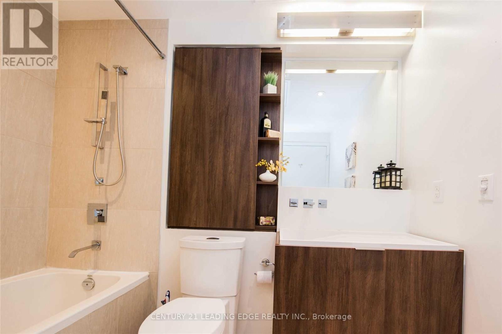509 - 101 Charles Street E, Toronto, Ontario  M4Y 1V2 - Photo 11 - C12438493