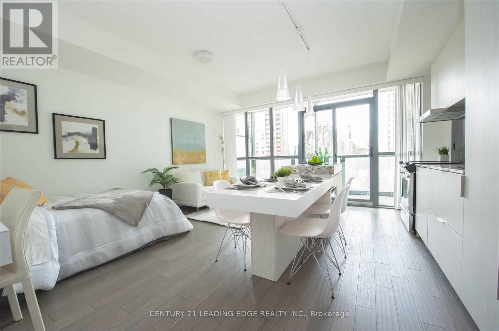 509 - 101 Charles Street E, Toronto, Ontario  M4Y 1V2 - Photo 4 - C12438493
