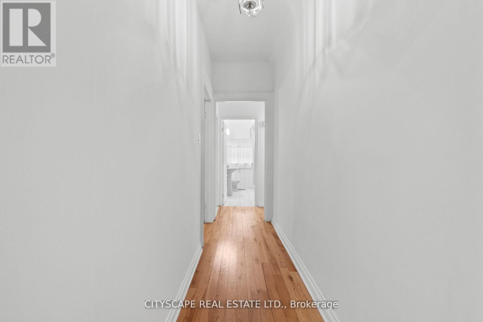 92 Bellwoods Avenue, Toronto, Ontario  M6J 2P4 - Photo 17 - C12438511