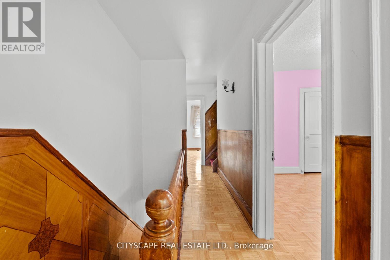 92 Bellwoods Avenue, Toronto, Ontario  M6J 2P4 - Photo 22 - C12438511