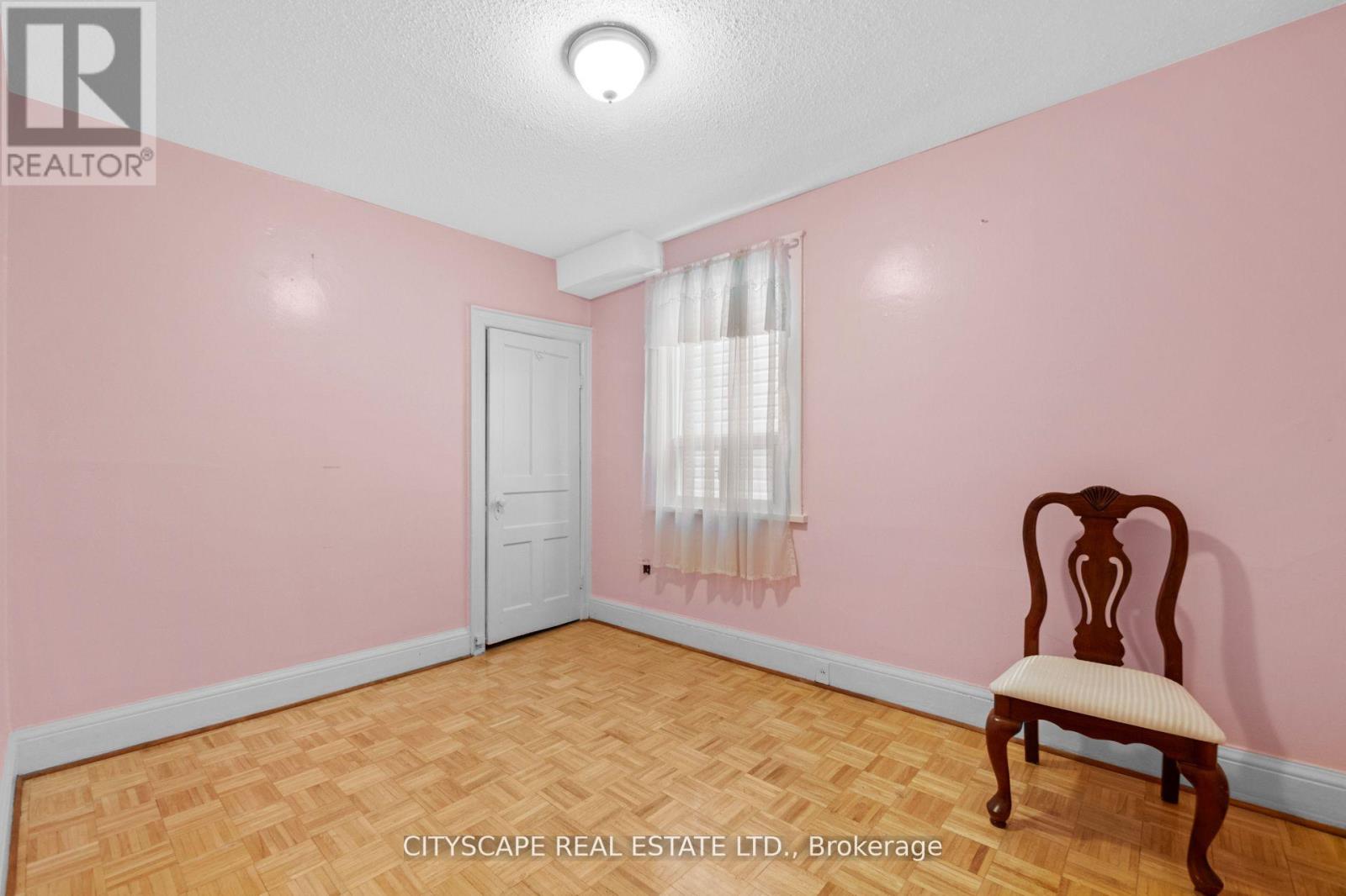 92 Bellwoods Avenue, Toronto, Ontario  M6J 2P4 - Photo 28 - C12438511