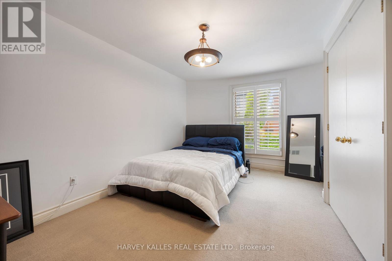 26 Forest Ridge Drive, Toronto, Ontario  M6B 1H3 - Photo 23 - C12438515